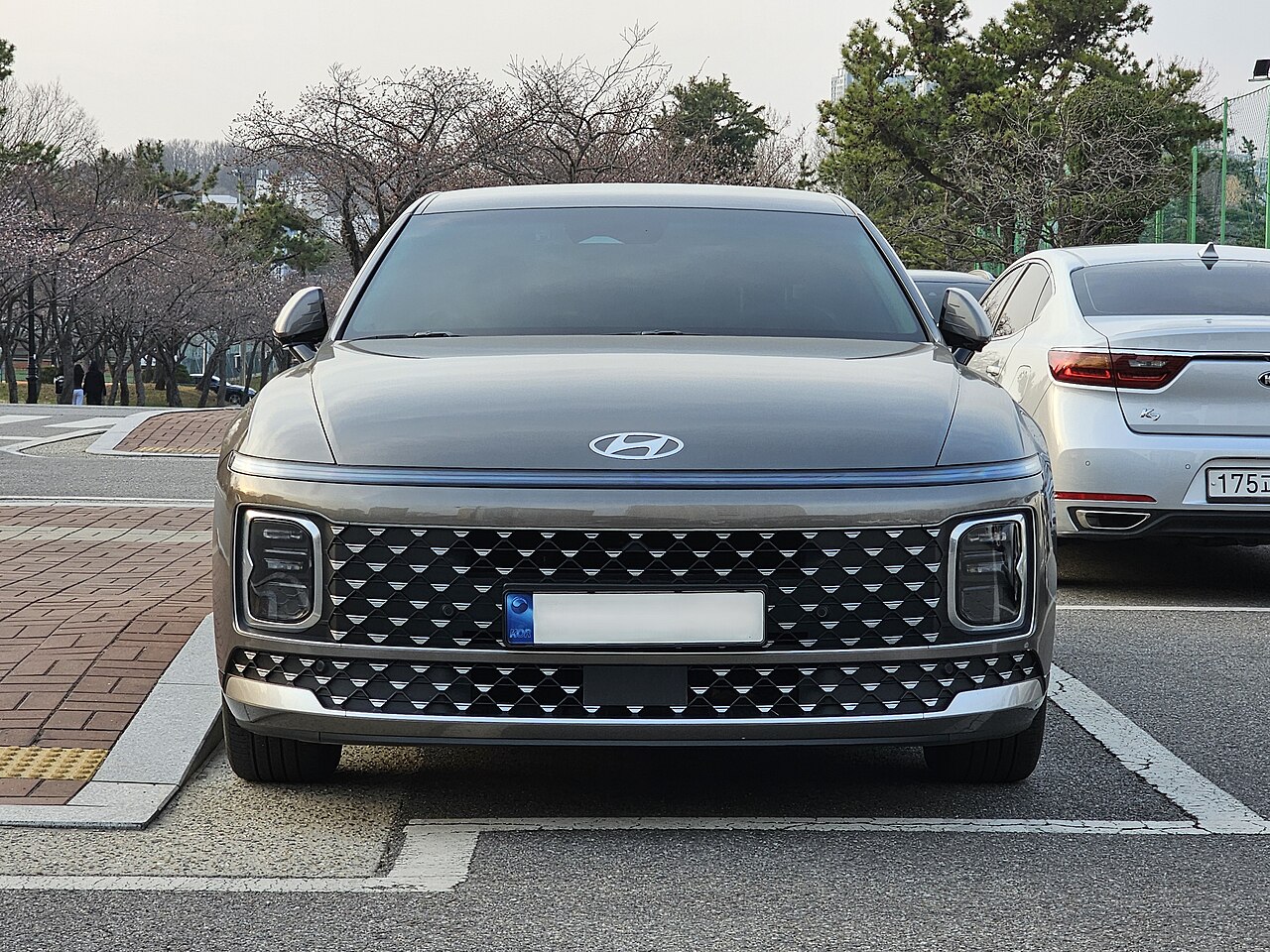 그랜저 중고 시세 외관 디자인