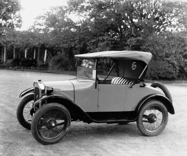 1922 Austin Seven으로 적힌 사진