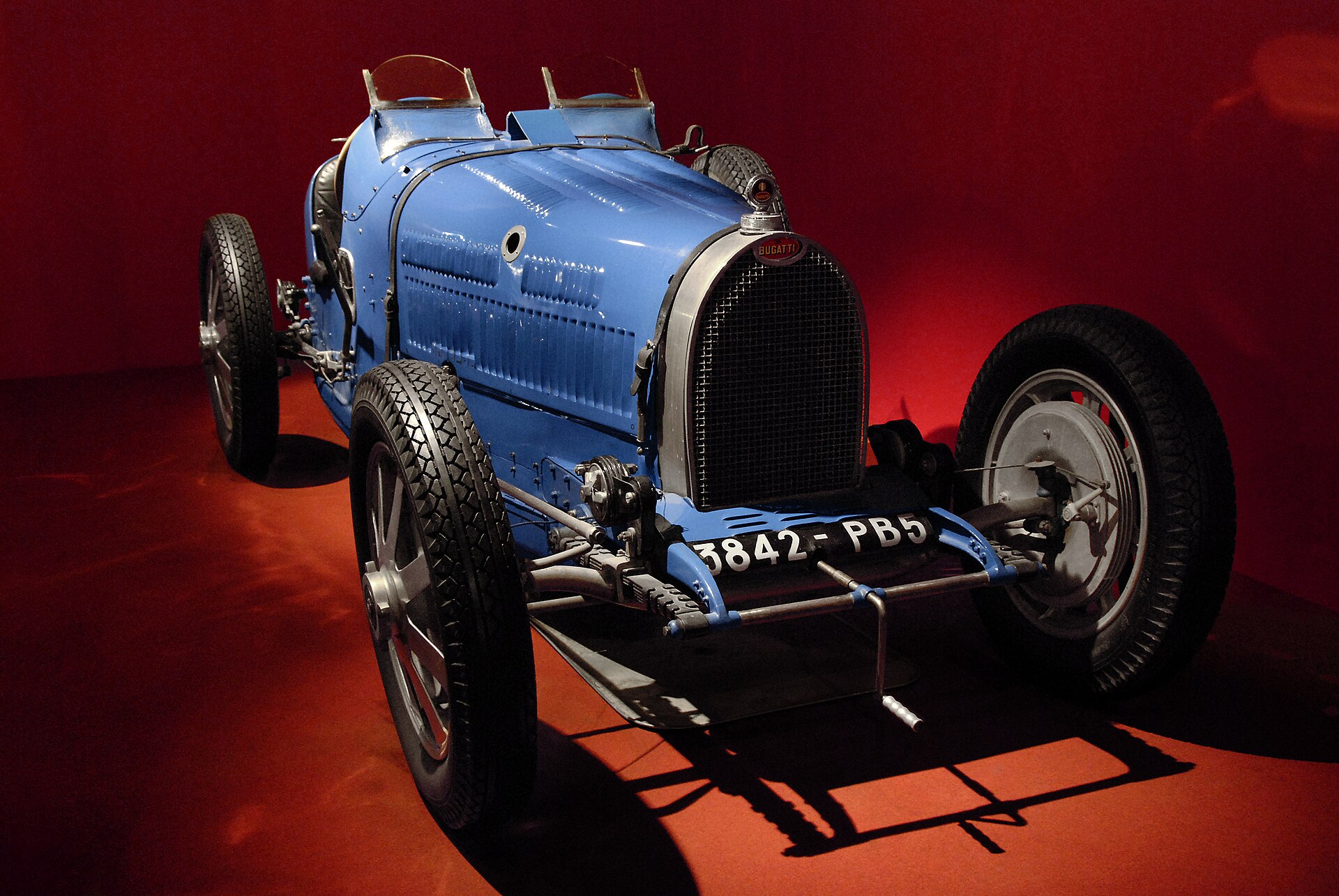 Bugatti Type 35로 적힌 사진