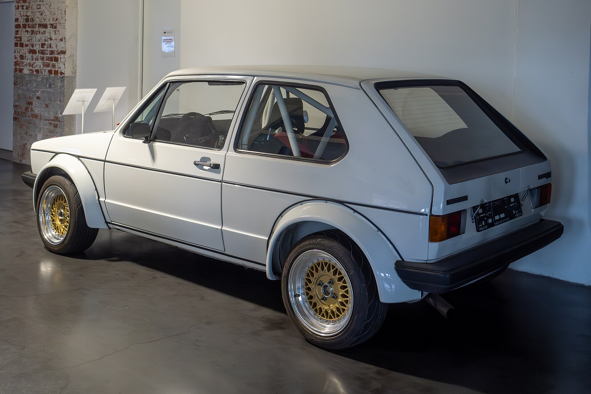 Volkswagen Golf GTI